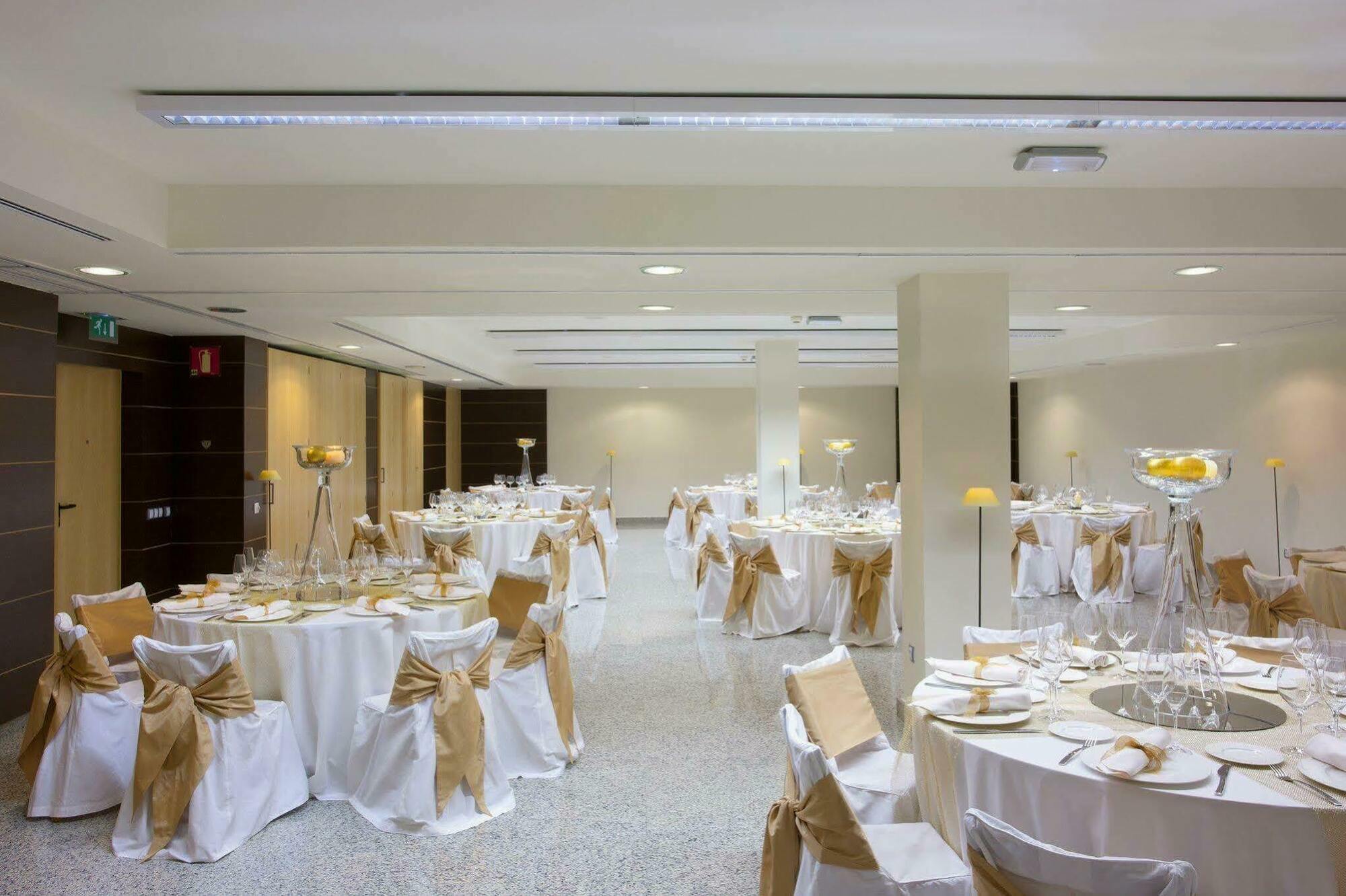 Crowne Plaza Airport Hotel
